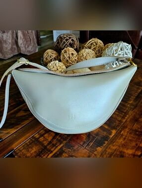 Portland Leather Pearl Med Koala